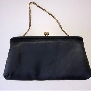 🌻Vintage black satin clutch - great shape